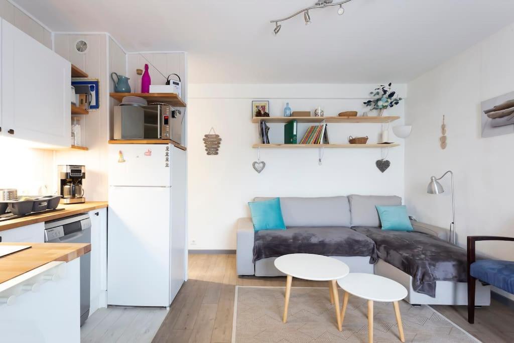 Chez Laurence - Elegant Appartement Climatise Avec Wifi Et Parking La Grande-Motte Exterior foto